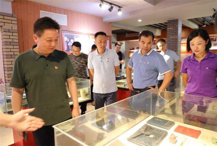 石首公司：接受革命傳統(tǒng)教育，守初心、踐使命